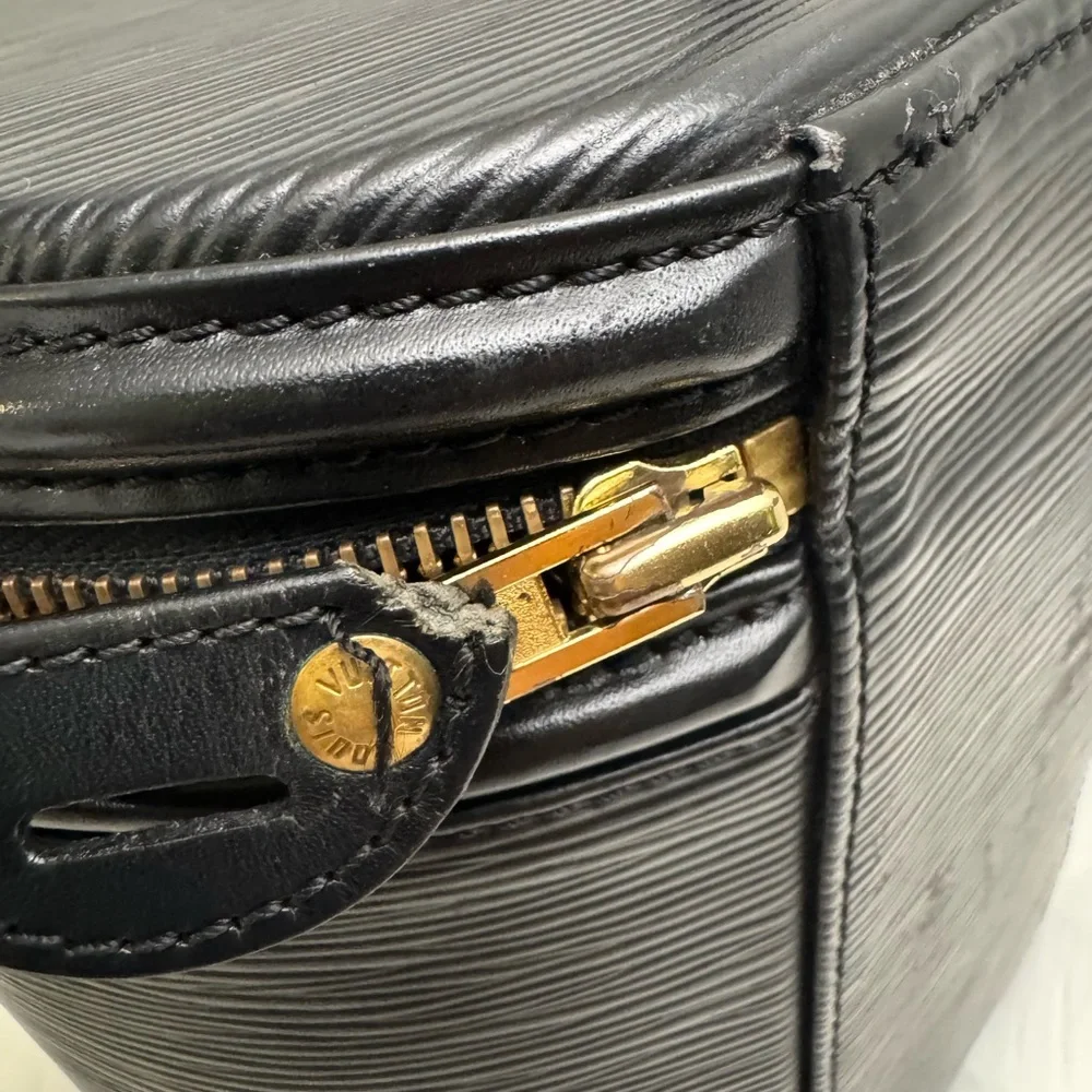 Louis Vuitton Cannes Black Epi